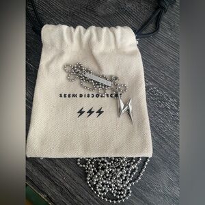 Seek Discomfort Necklace